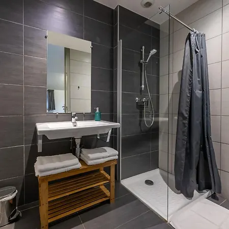 Hotel De La Gravière 3*